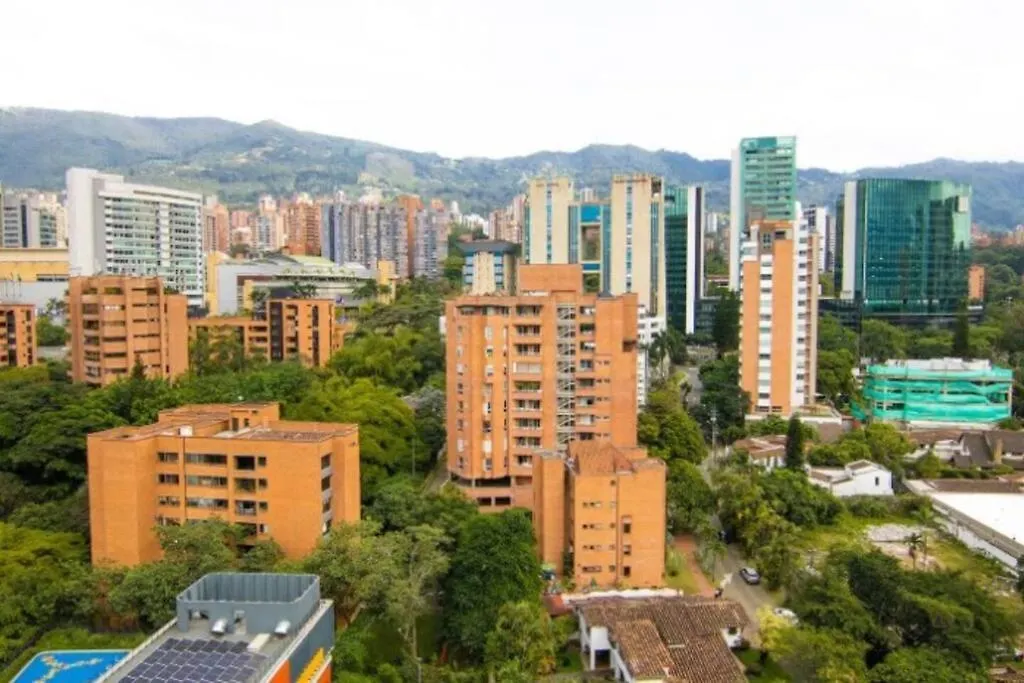 Apartment Poblado, Modern Studio, Coworking, A/C, Gym 1411 Medellin