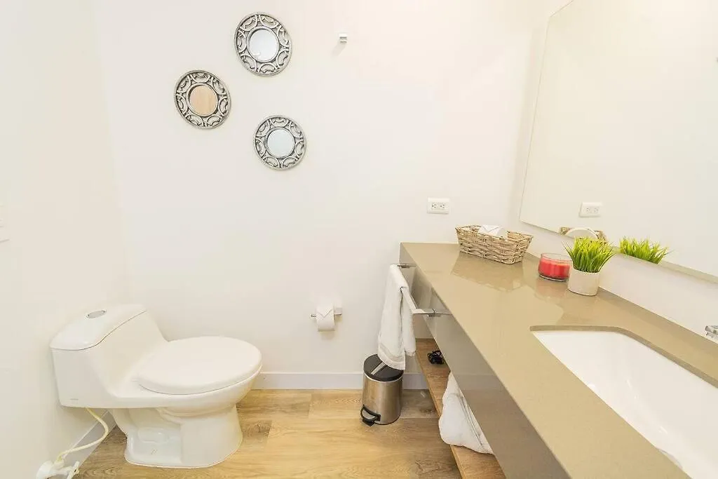 Poblado, Modern Studio, Coworking, A/C, Gym 1411 Medellin Colombia